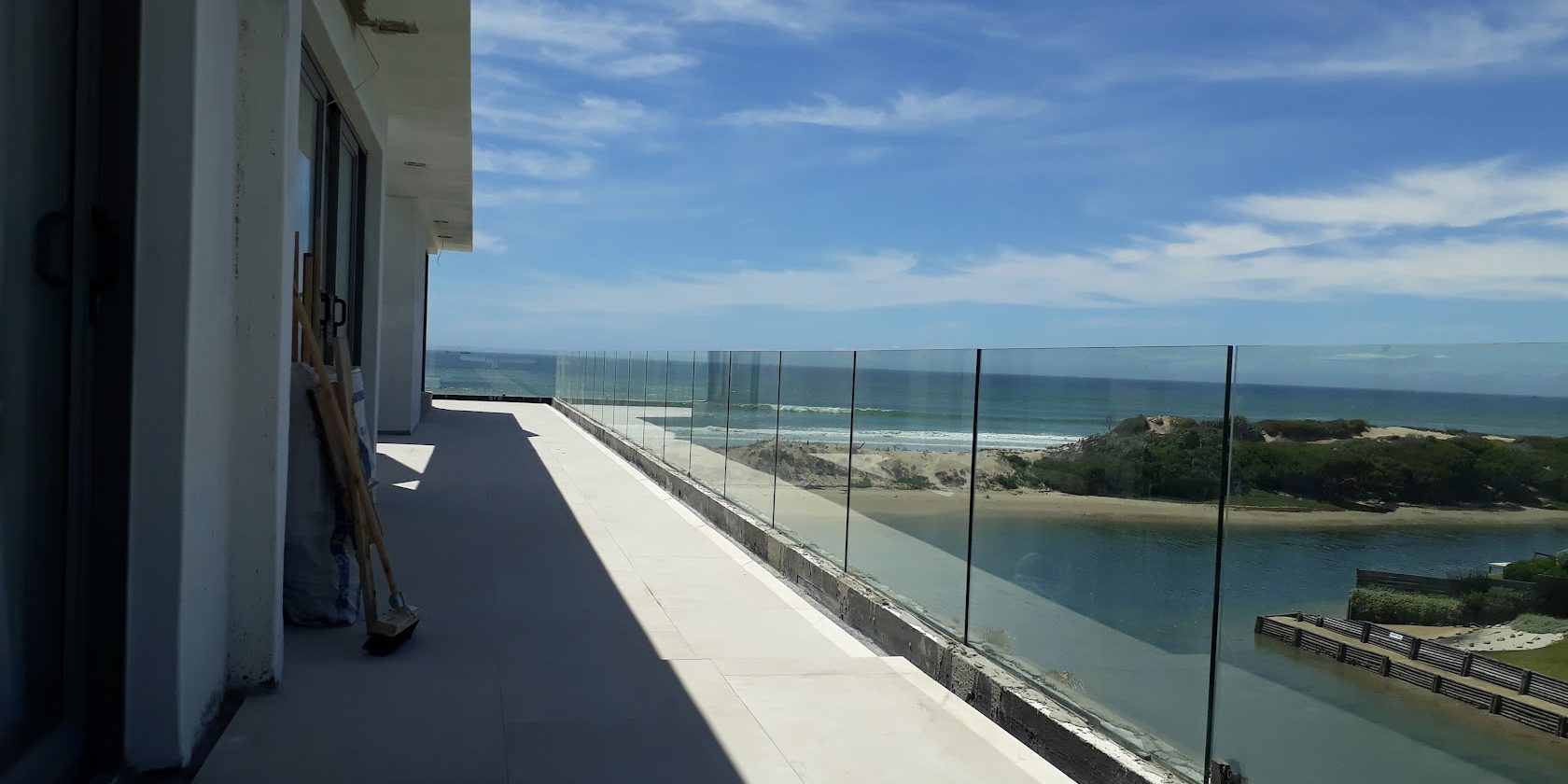 Glass balustrades residential installation
