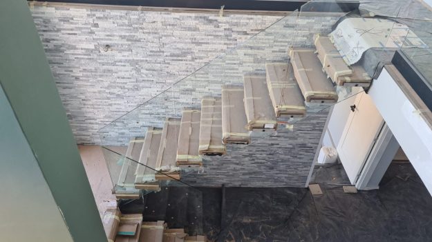 Custom glass stair case installation port elizabeth